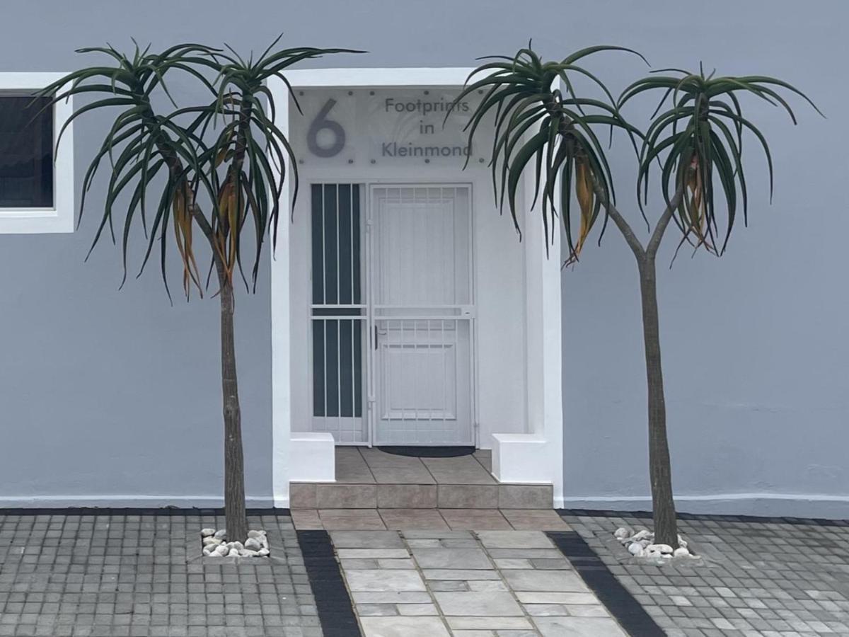 Hotel Footprints In Kleinmond Exterior foto