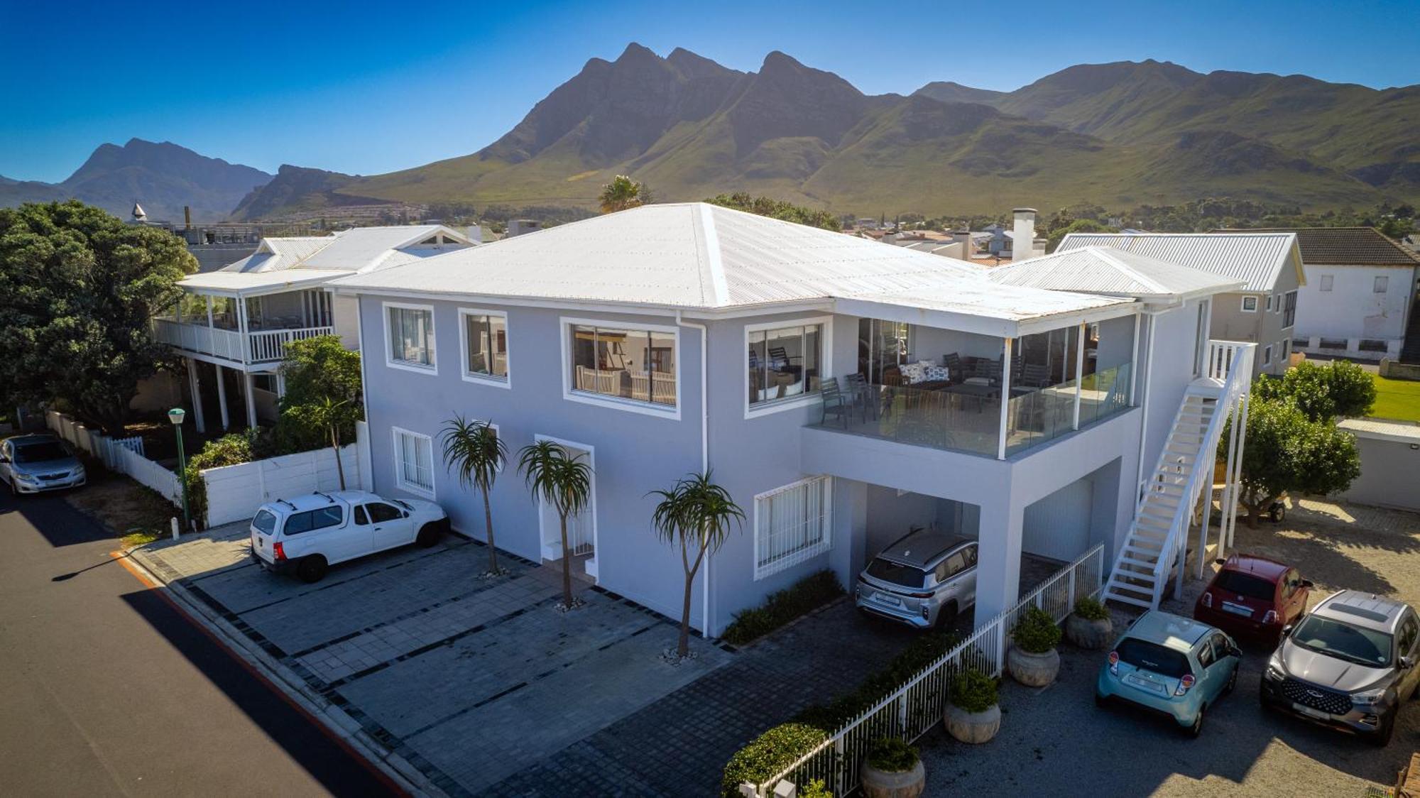Hotel Footprints In Kleinmond Exterior foto